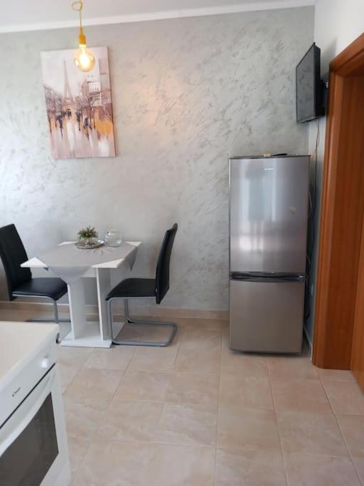 Apartmani Mira Zára Kültér fotó